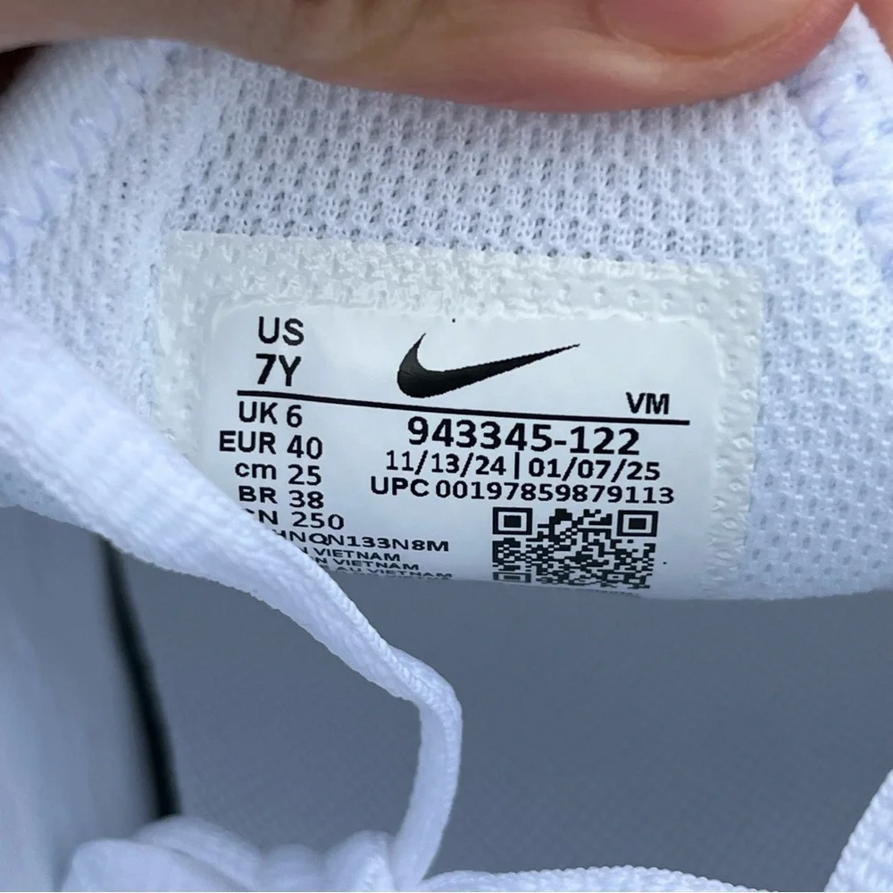 Nike air max 270 Pink foam size 7y - Picture 7 of 8